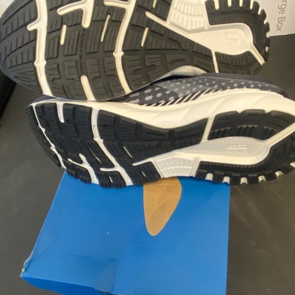 Brooks Men's Adrenaline GTS 21, US Medium (D) 12/ UK 11/ EU 46, Grey/Black - Picture 7 of 10